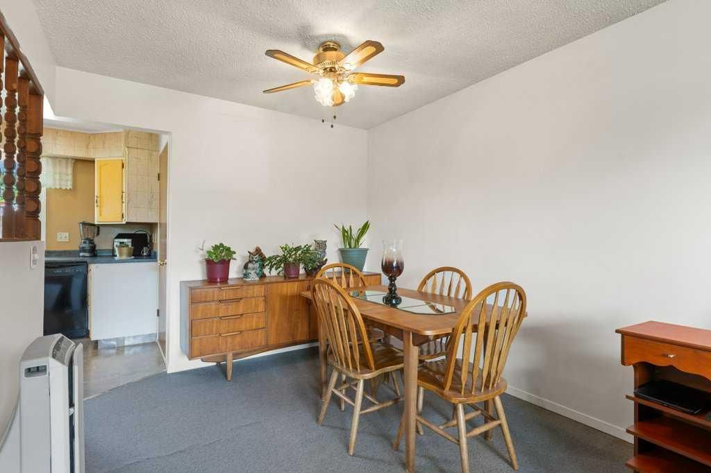 39 Maryvale Crescent NE, Calgary — photo 5 of 38