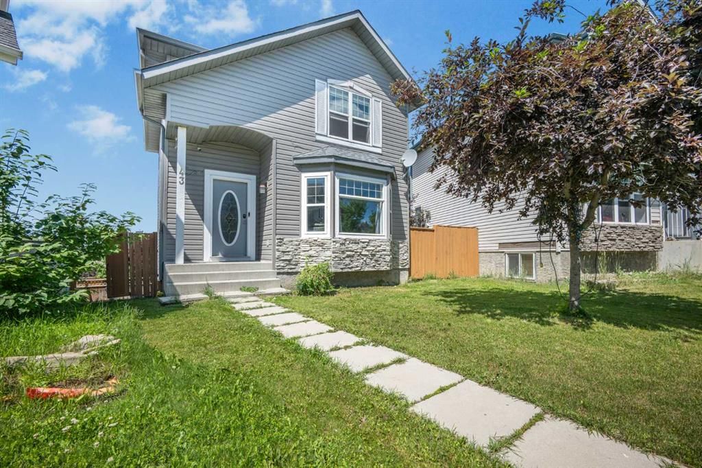 43 Covington Close NE, Calgary — main listing photo
