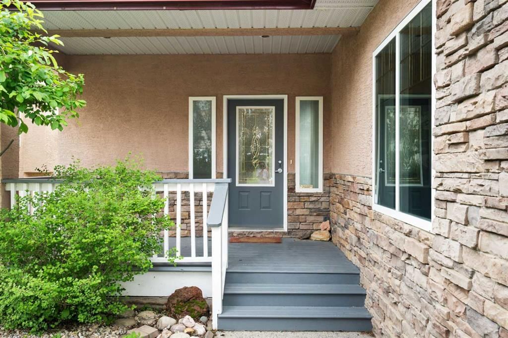 79 Royal Crest Way NW, Calgary — photo 3 of 50