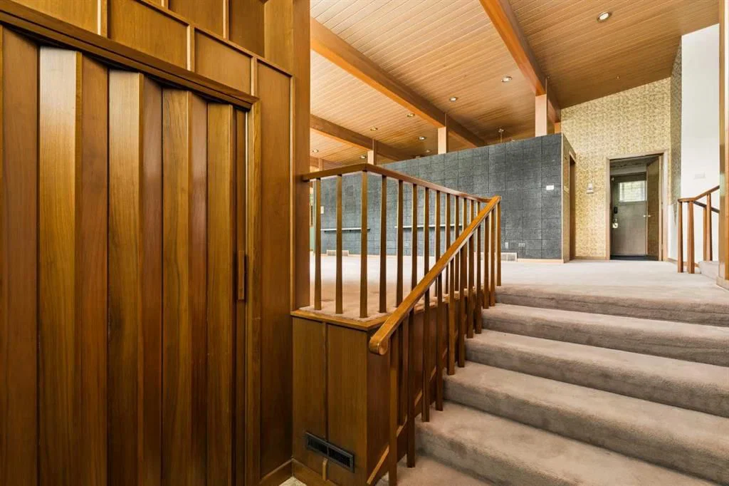 53 Massey Place SW, Calgary — photo 2 of 46