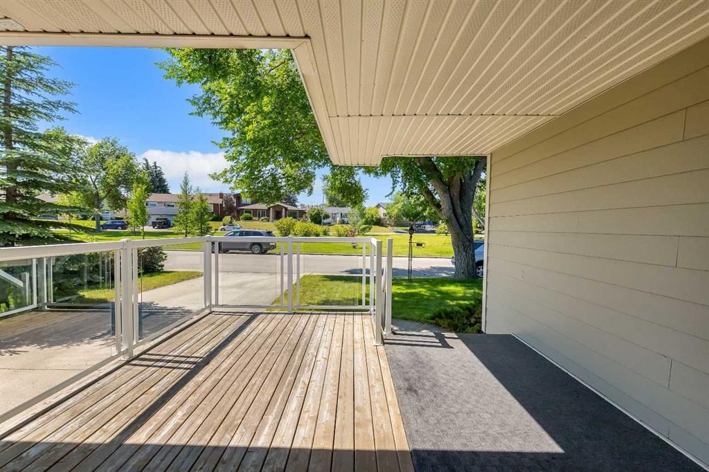 3324 Morley Crescent NW, Calgary — photo 3 of 49