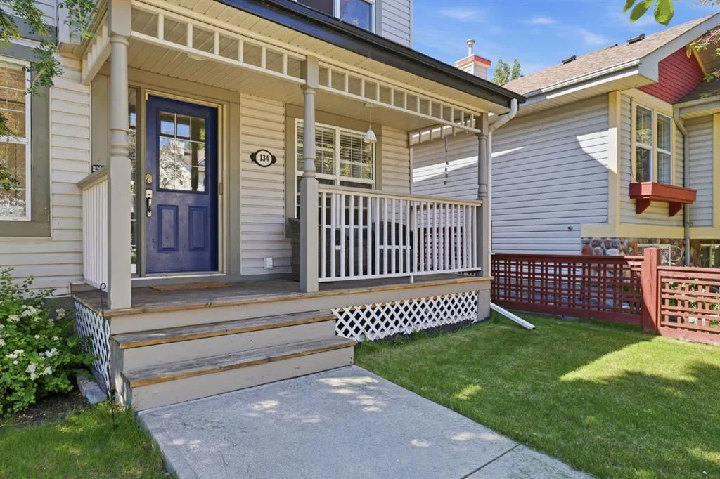 134 Prestwick Landing SE, Calgary — photo 3 of 48