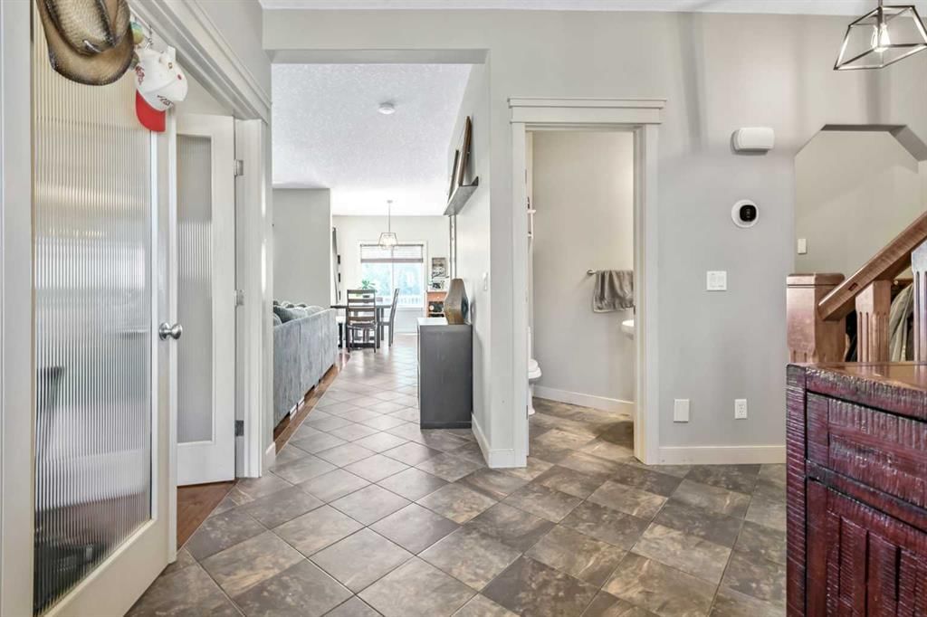 13 Dain Place NW, Langdon — photo 3 of 36