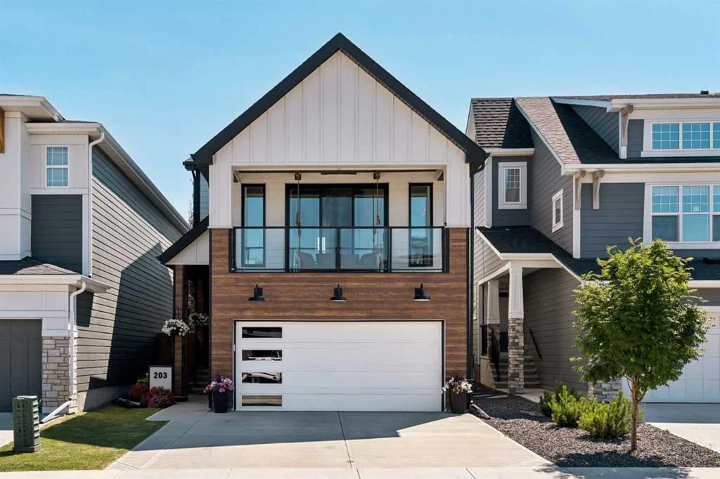 203 Cranbrook Park SE, Calgary — main listing photo