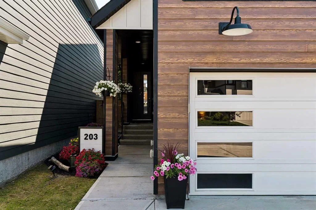 203 Cranbrook Park SE, Calgary — photo 2 of 48