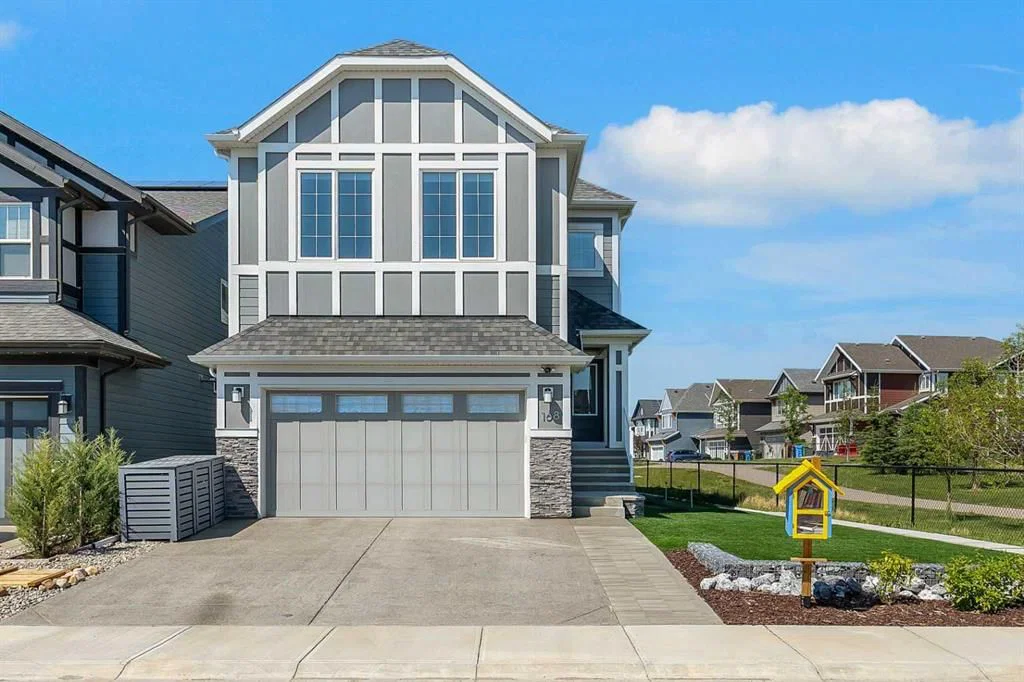 168 Magnolia Manor SE, Calgary — photo 2 of 40