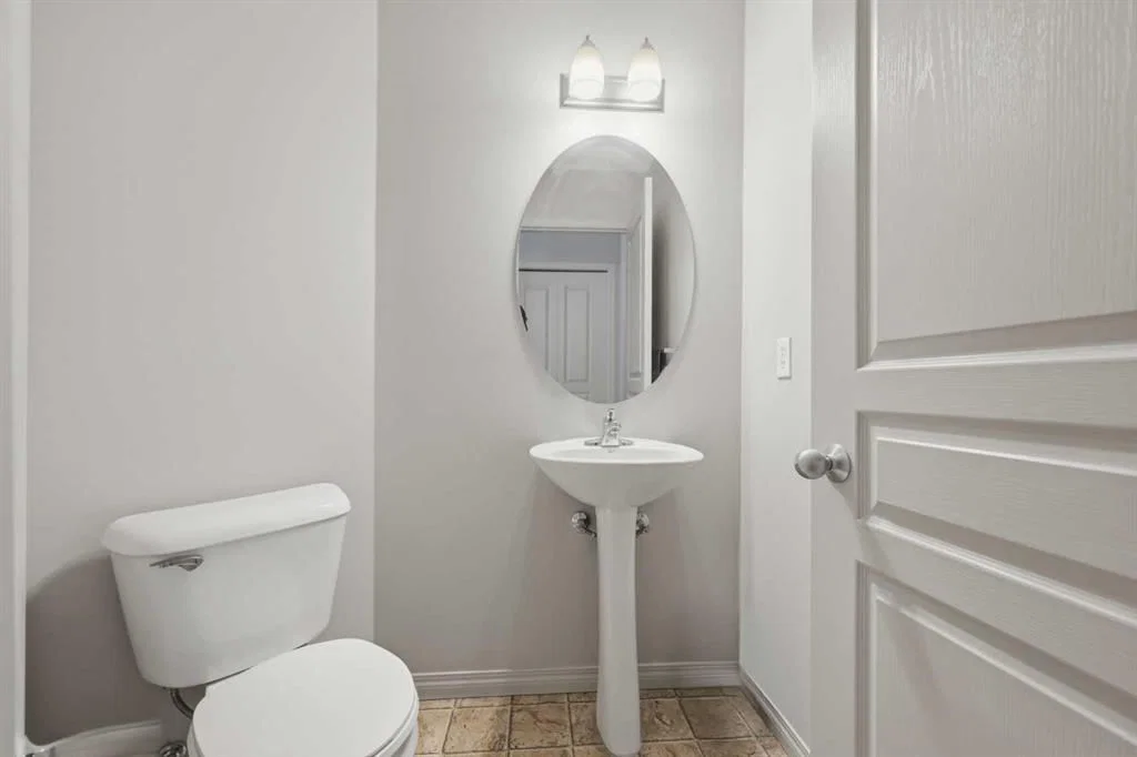18 Auburn Bay Common SE, Calgary — photo 4 of 11