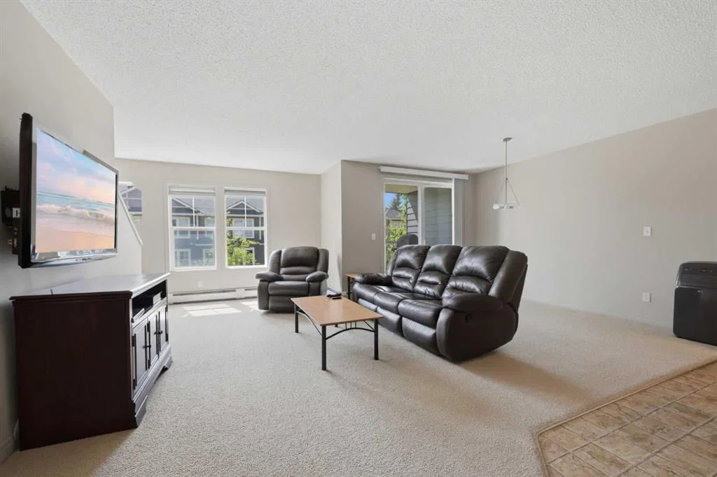 18 Auburn Bay Common SE, Calgary — photo 5 of 11