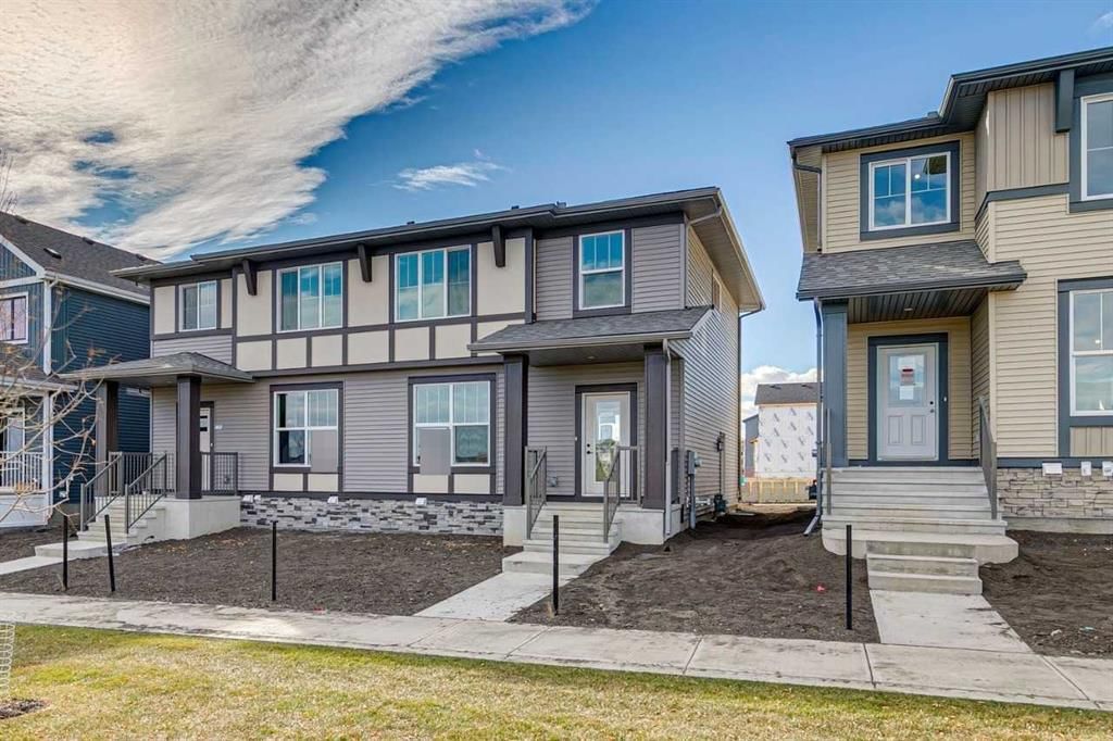 27 Creekstone Walk SW, Calgary — photo 4 of 33