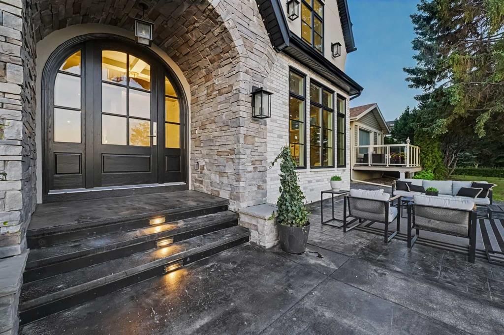 3614 10 Street SW, Calgary — photo 3 of 50