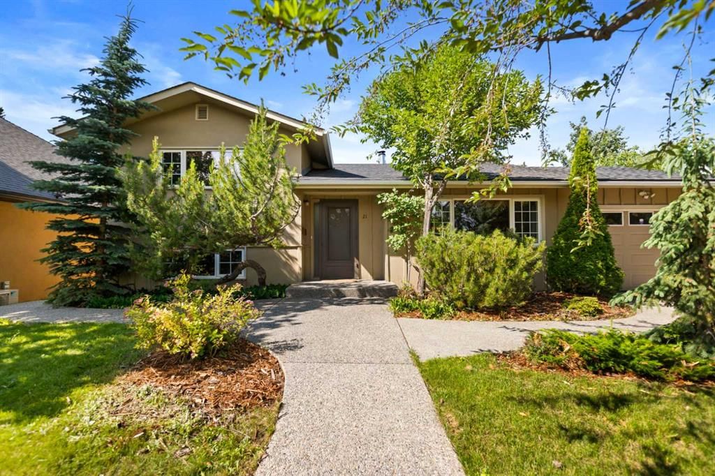 21 Roseview Drive NW, Calgary — photo 2 of 41