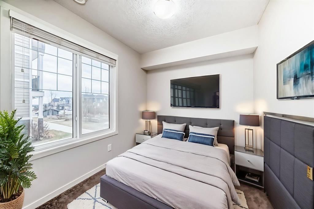 45 Nolanlake Cove NW, Calgary — photo 5 of 25