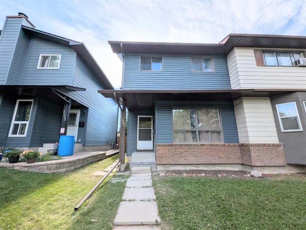 137 Bermuda Drive NW, Calgary — photo 2 of 29