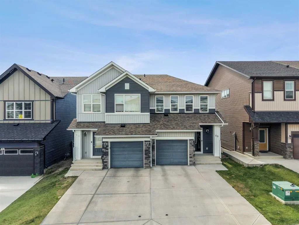 69 Carringvue Park NW, Calgary — main listing photo