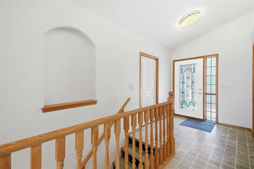 288 Springborough Way SW, Calgary — photo 2 of 41
