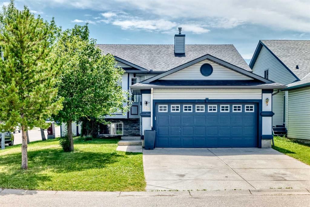 152 Harvest park Terrace NE, Calgary — main listing photo