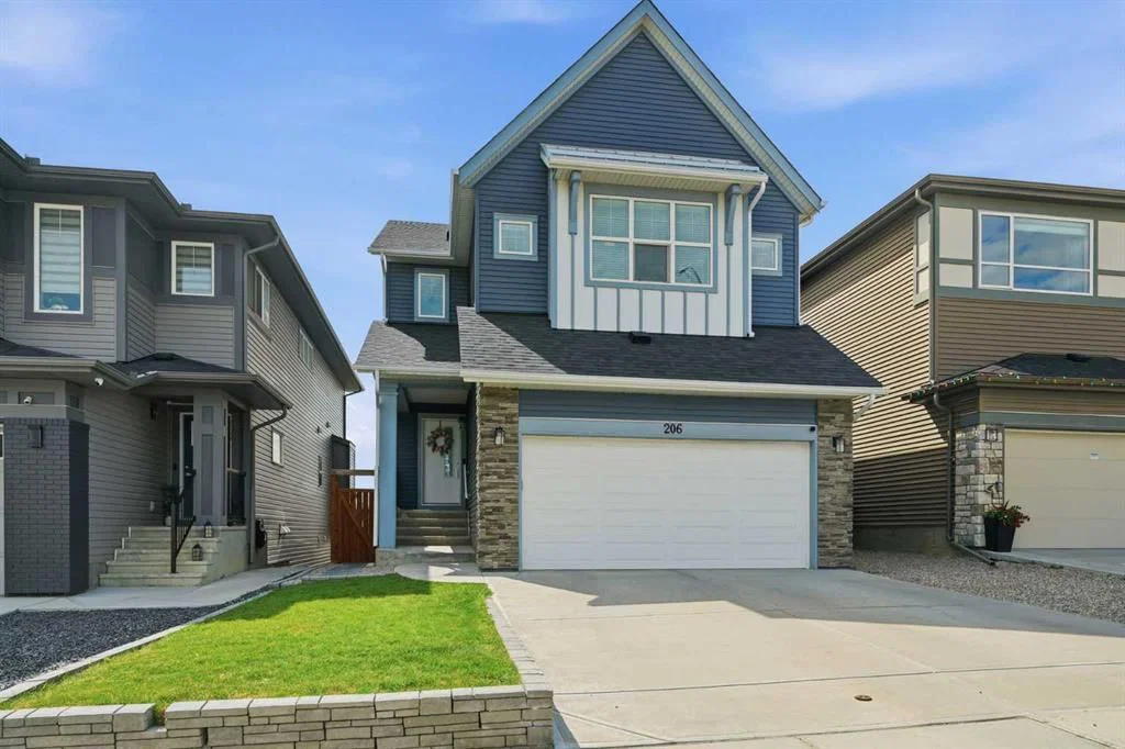206 Lucas Crescent NW, Calgary — photo 2 of 41