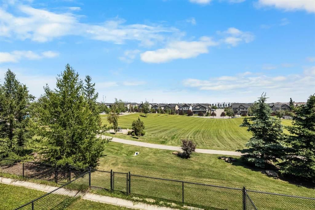 32 Panatella Common NW, Calgary — photo 4 of 36