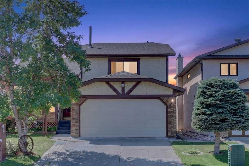 172 Whitehaven Road NE, Calgary — main listing photo