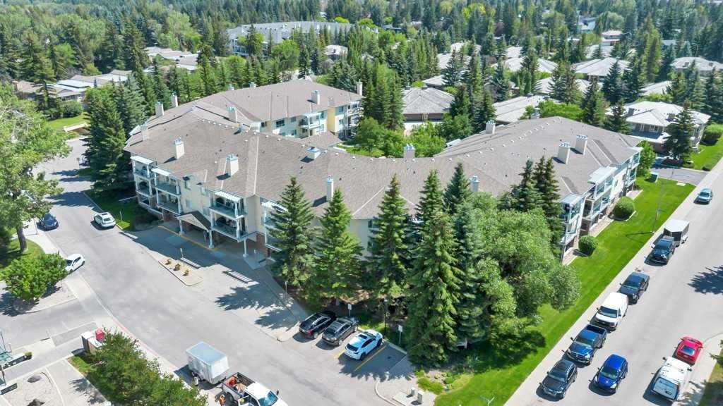 211, 2144 Paliswood Road SW, Calgary — photo 3 of 37