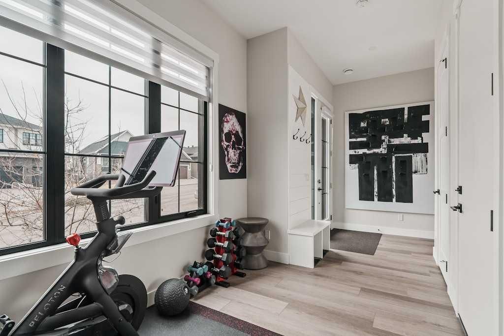 138 Discovery Drive SW, Calgary — photo 4 of 39