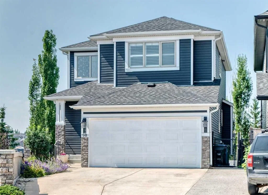98 Panamount Villas NW, Calgary — main listing photo