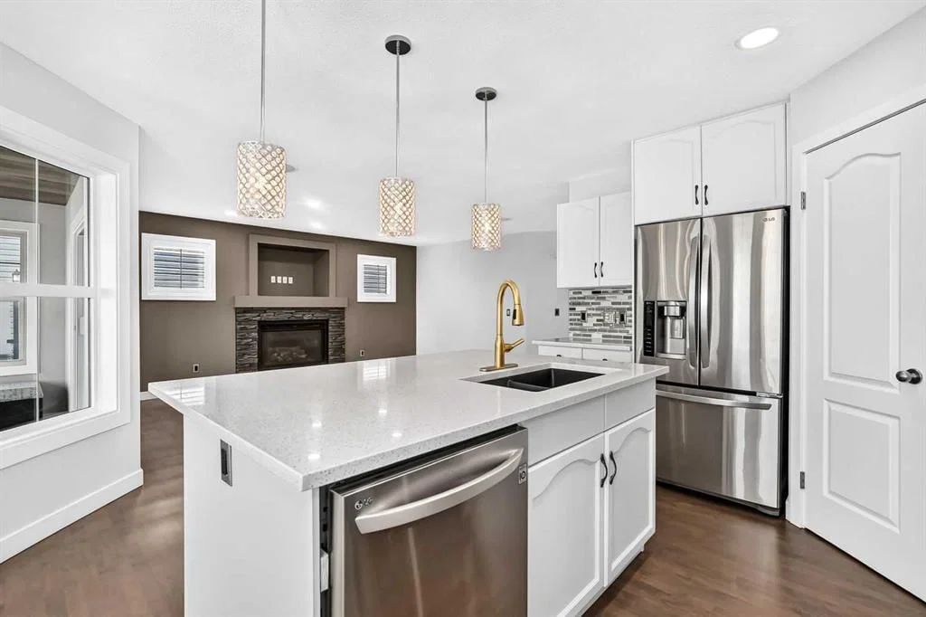 98 Panamount Villas NW, Calgary — photo 4 of 50