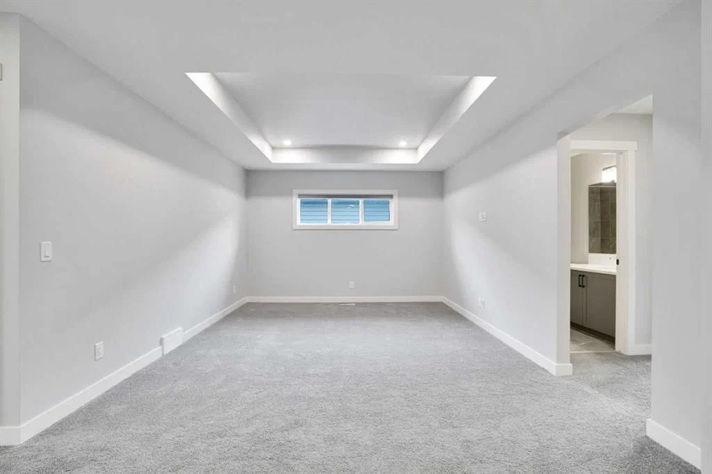 289 Ambleside Avenue NW, Calgary — photo 3 of 47