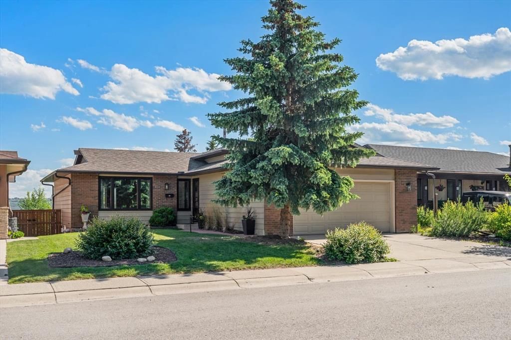 7715 67 Avenue NW, Calgary — main listing photo