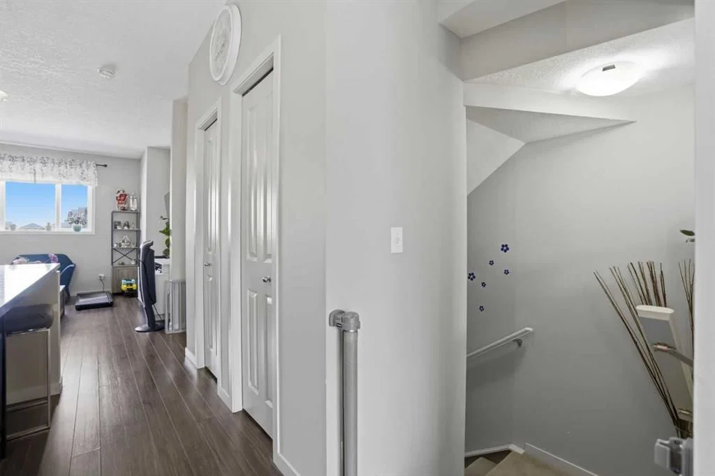 227 Copperpond Row SE, Calgary — photo 5 of 29