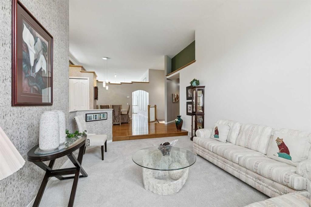 38 Edgevalley Manor NW, Calgary — photo 4 of 41