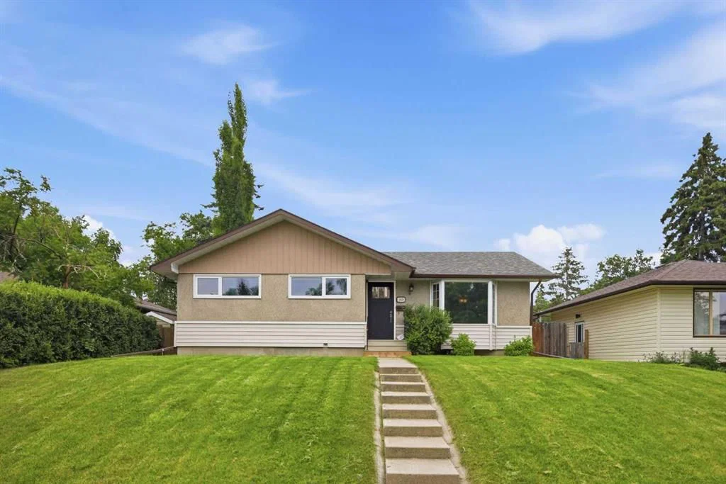 2828 45 Street SW, Calgary — main listing photo
