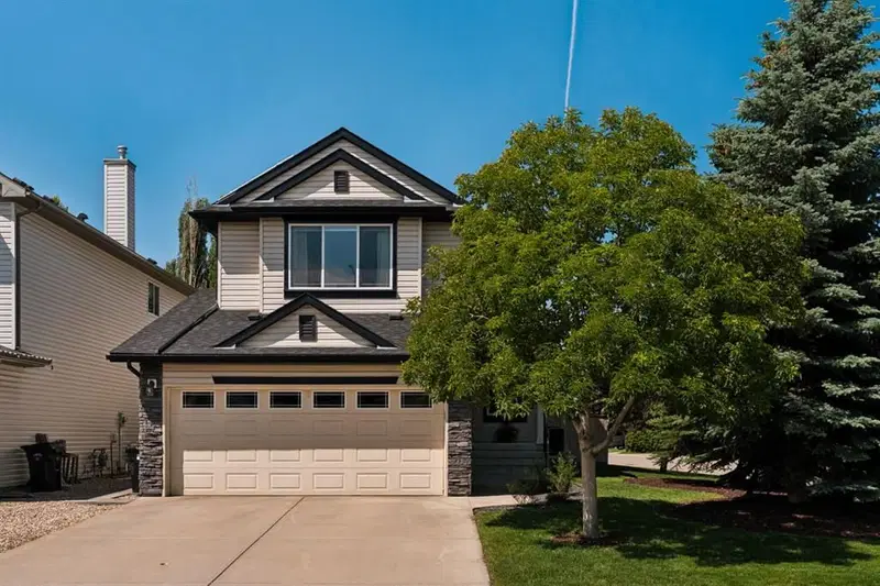 36 Cranfield Manor SE, Calgary — main listing photo