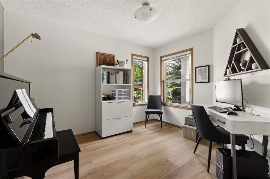 36 Cranfield Manor SE, Calgary — photo 4 of 50