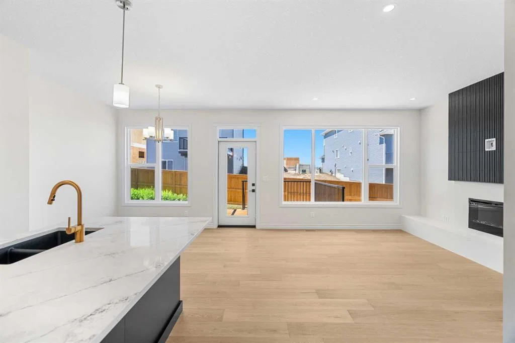 63 Annette Rise NW, Calgary — photo 2 of 50