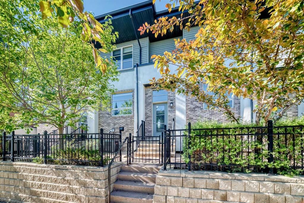 57 Aspen Hills Common SW, Calgary — photo 2 of 48