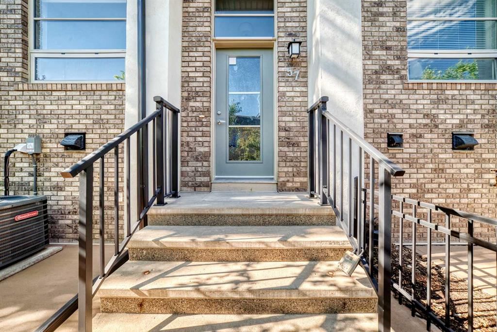 57 Aspen Hills Common SW, Calgary — photo 3 of 48
