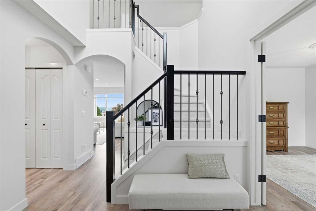 271 Sienna Park View SW, Calgary — photo 4 of 50