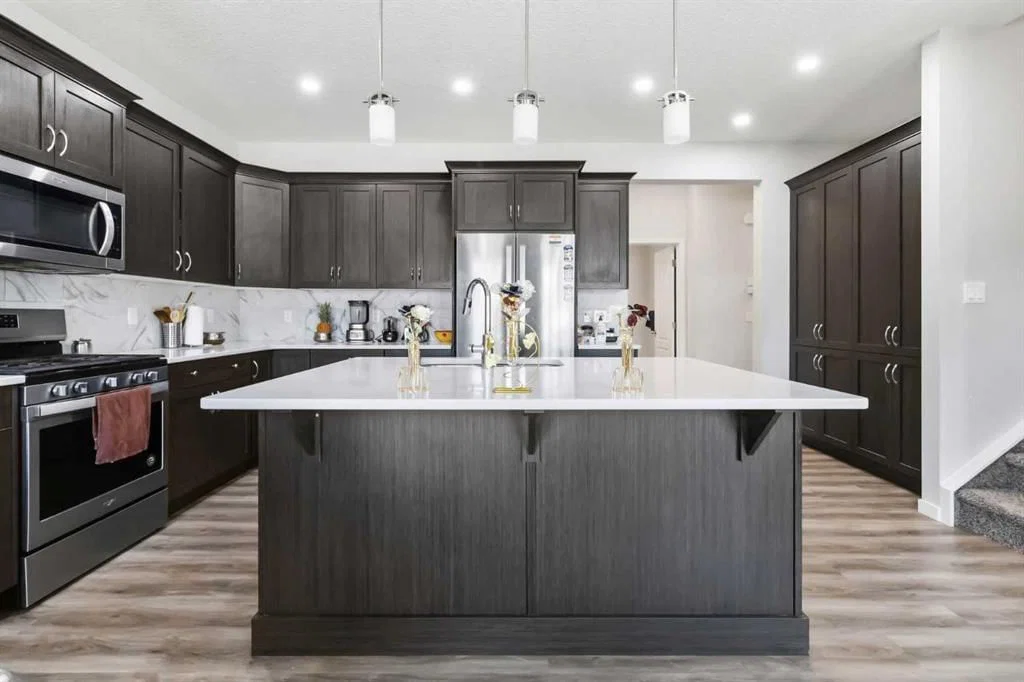 62 Wolf Hollow Way SE, Calgary — photo 2 of 46