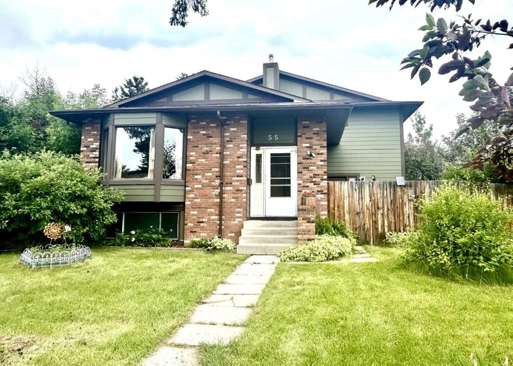 55 Bermuda Close NW, Calgary — main listing photo