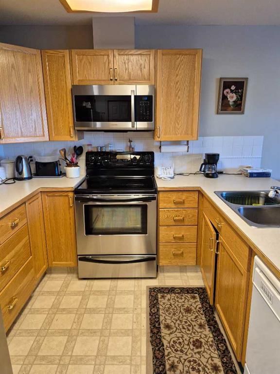 212, 305 1 Avenue NW, Airdrie — photo 5 of 15