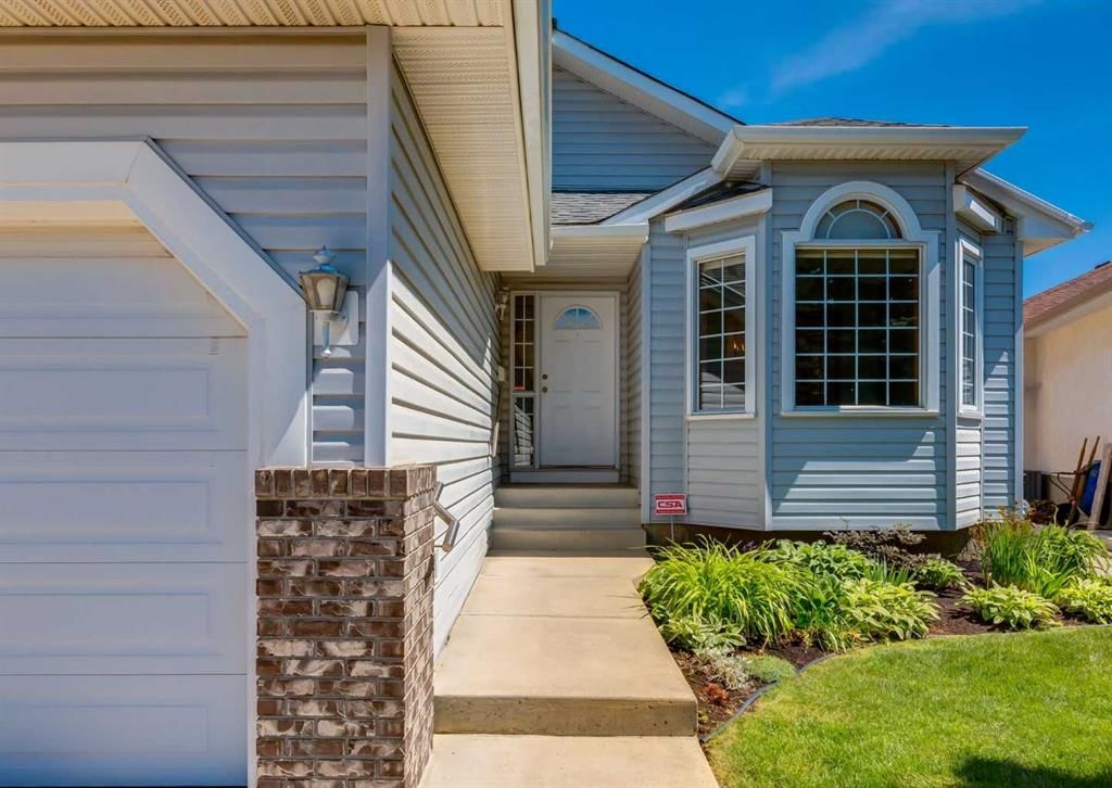 307 Schooner Landing NW, Calgary — photo 5 of 49