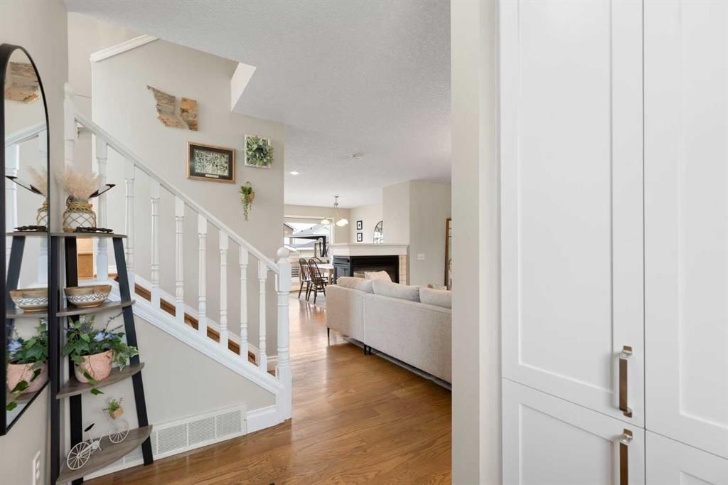 130 Tuscany Valley Drive NW, Calgary — photo 5 of 50