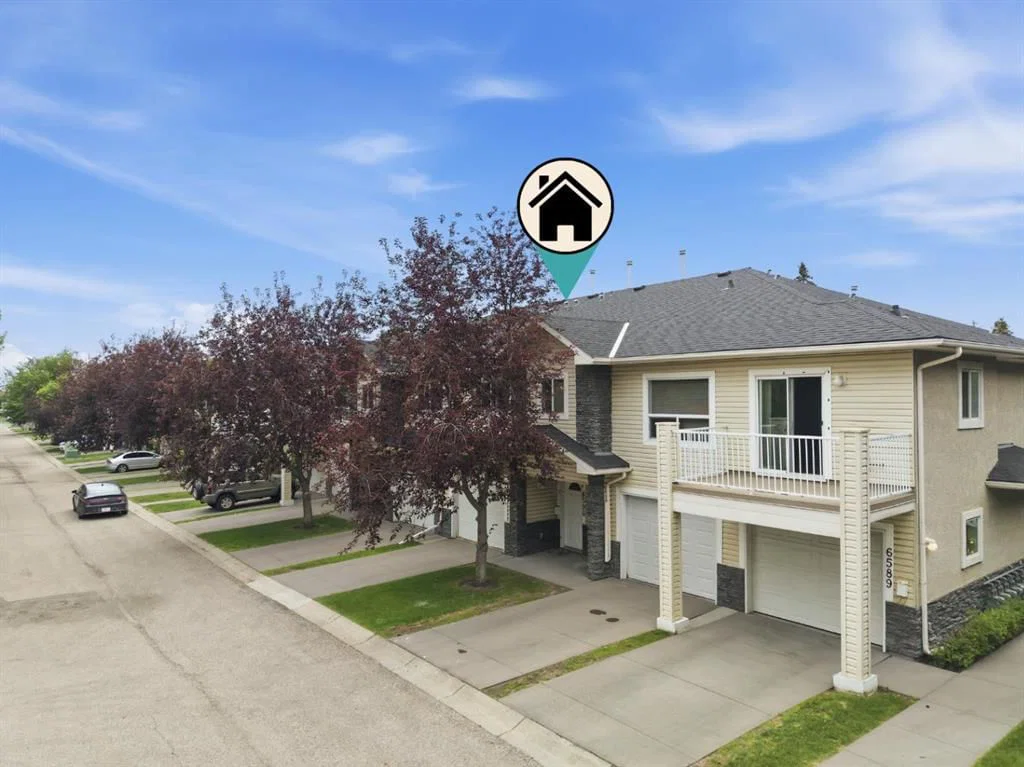 6591 Pinecliff Grove NE, Calgary — photo 3 of 33