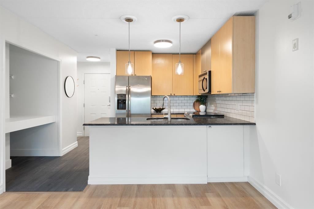 120, 25 Richard Place SW, Calgary — photo 4 of 40