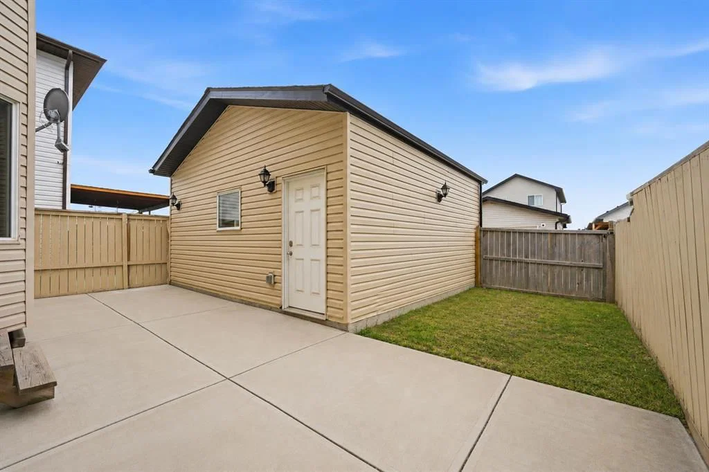140 Tarawood Grove NE, Calgary — photo 4 of 23