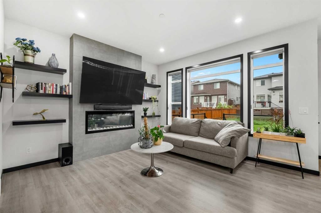 119 Howse Hill NE, Calgary — photo 3 of 50