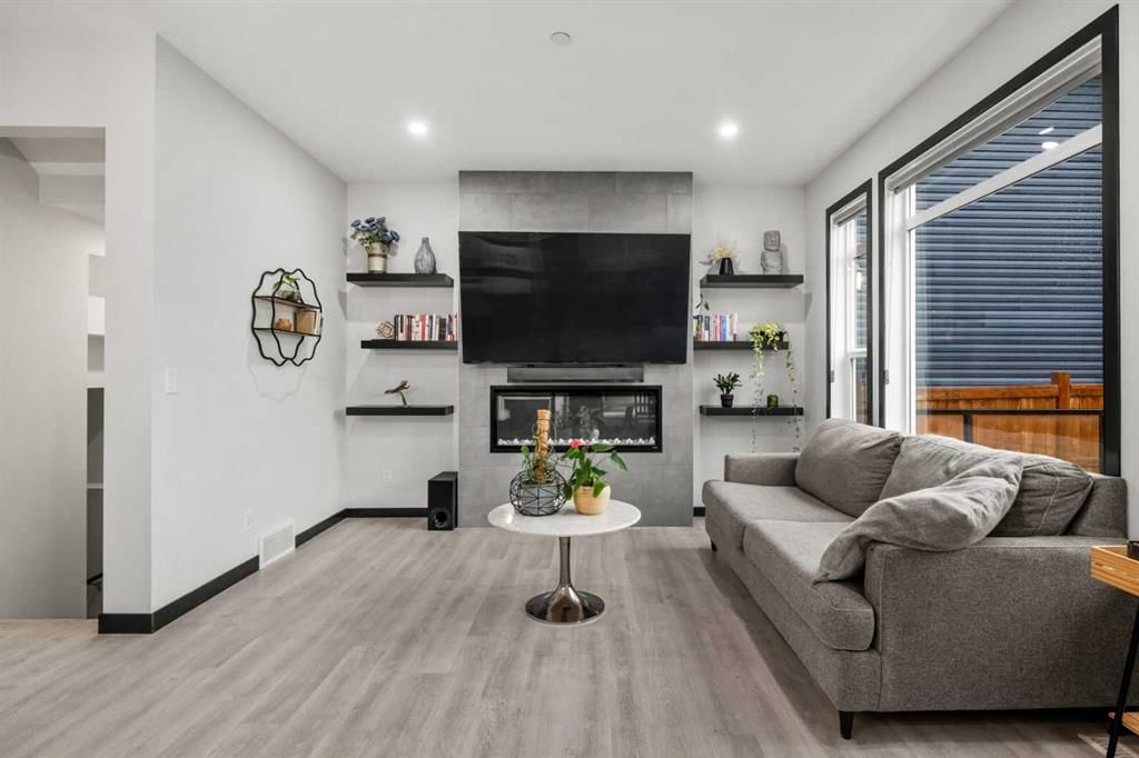 119 Howse Hill NE, Calgary — photo 4 of 50