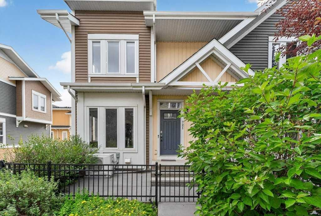 721 Auburn Bay Square SE, Calgary — photo 3 of 48