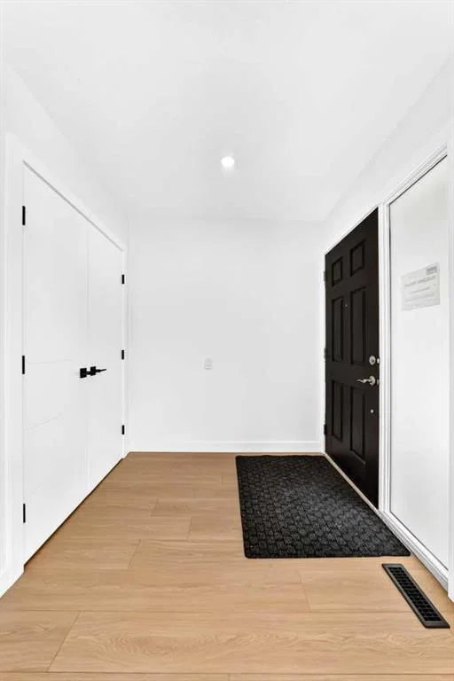 1204 lake Sylvan Drive SE, Calgary — photo 5 of 50